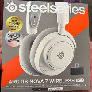 SteelSeries Arctis Nova 7 White Gen 2 Wireless Gaming Headset